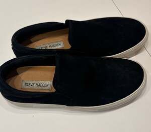 Steve Madden Gills in Black Suede 9M